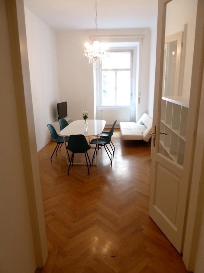 Sobieski Apartments St. Stephen'S Cathedral Wien Exteriör bild